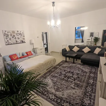 Schoenes Im Zentrum Von Appartamento Coblenza