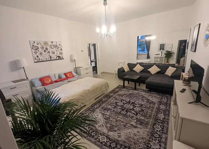 Schoenes Im Zentrum Von Apartamento Coblença