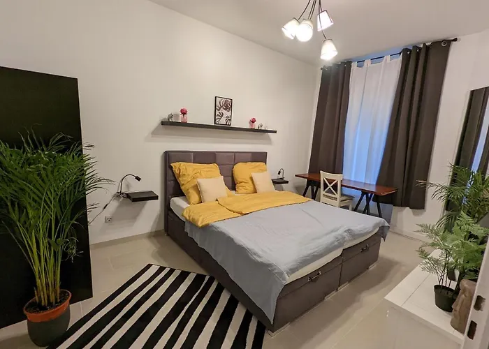 Schoenes Im Zentrum Von Apartamento *